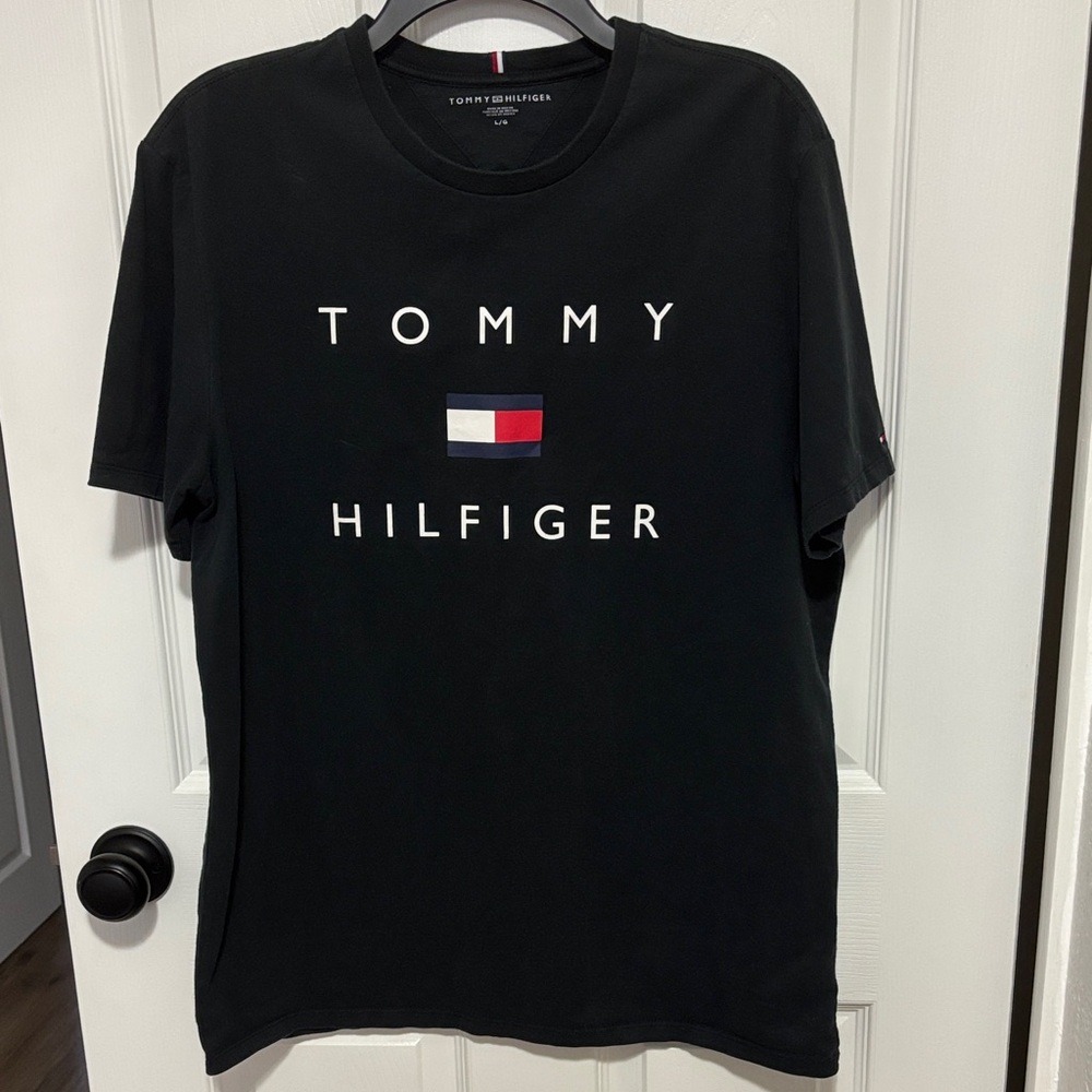 Tommy Hilfiger Men's Black Crew Neck Cotton T-shirt